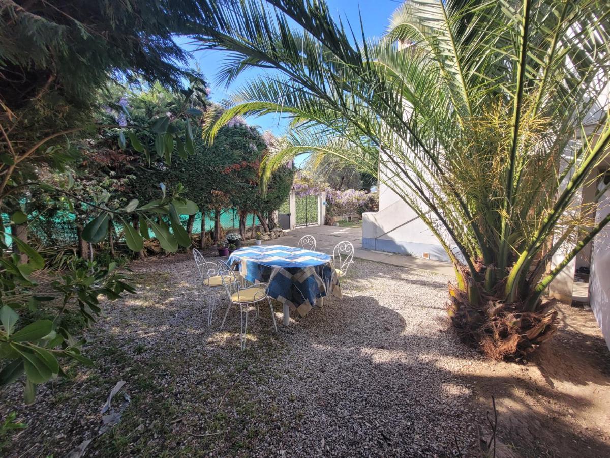 Villa La Desiree - Haut De Villa, 68M2, 8 Personnes Max, Climatise, 4 Etoiles, 120M2 De Jardin Et Parking, Wifi, Vu Mer อองทีบส์ ภายนอก รูปภาพ