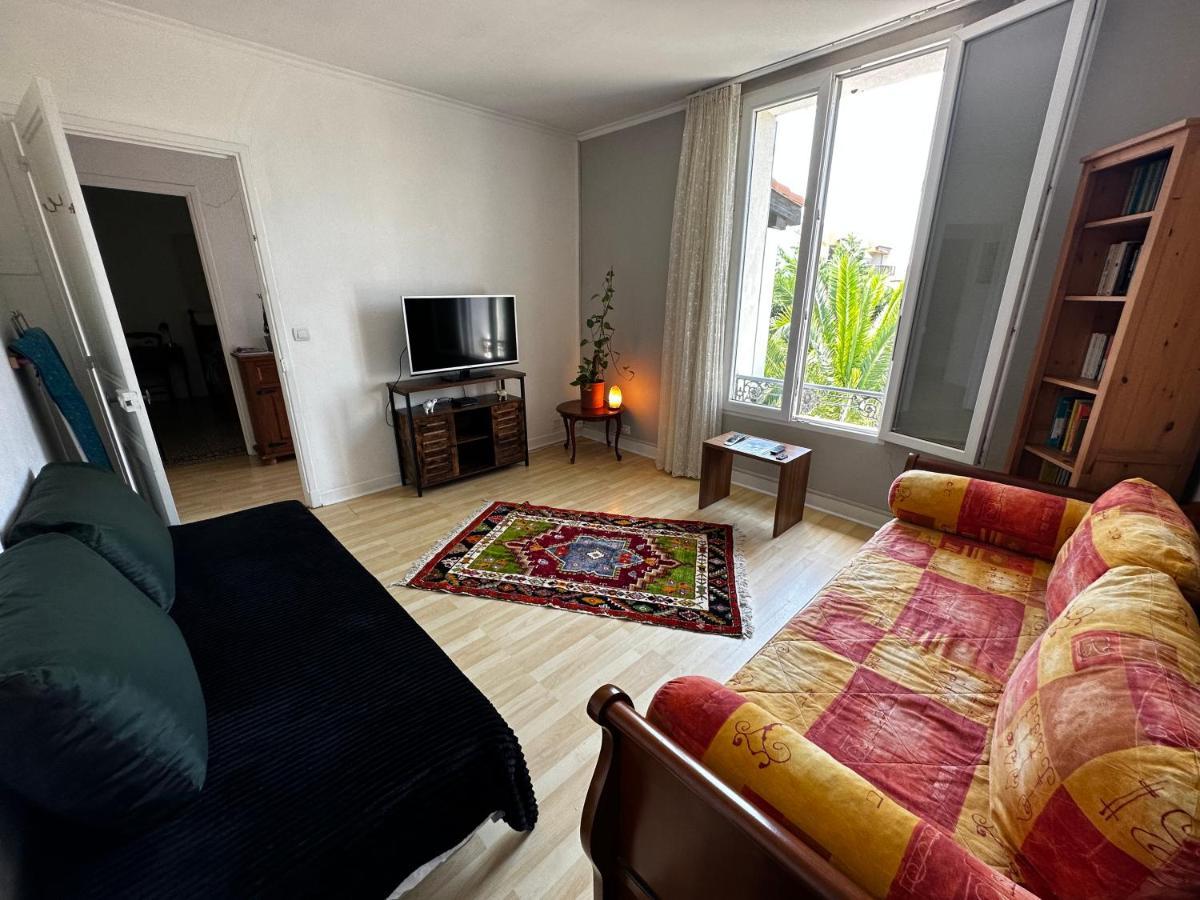 Villa La Desiree - Haut De Villa, 68M2, 8 Personnes Max, Climatise, 4 Etoiles, 120M2 De Jardin Et Parking, Wifi, Vu Mer อองทีบส์ ภายนอก รูปภาพ